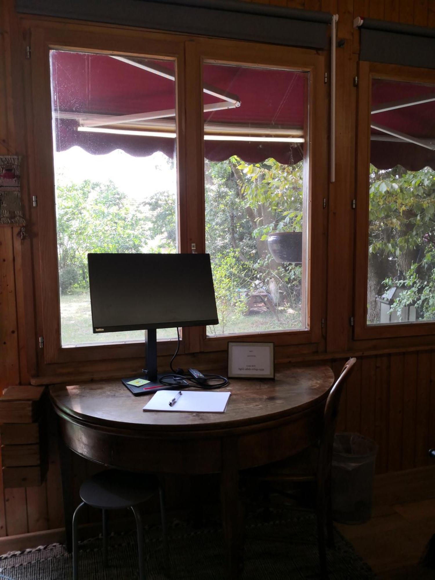 With Free Parking Terrace Free Wifi Connection Appartement